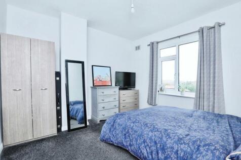 BEDROOM NO.2