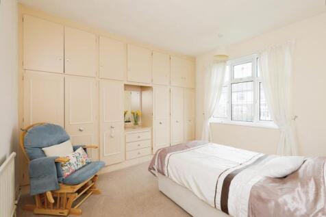 BEDROOM NO.2