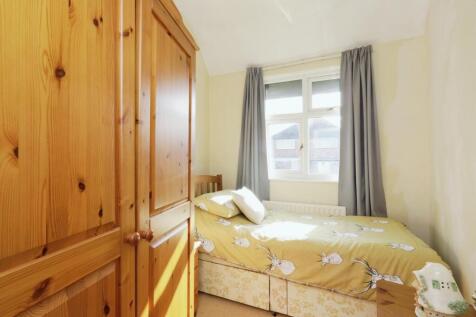 BEDROOM NO.2