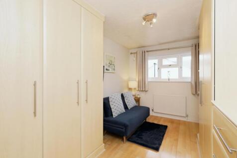 BEDROOM NO.2