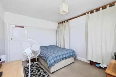 BEDROOM NO.1