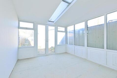 SUMMER ROOM
