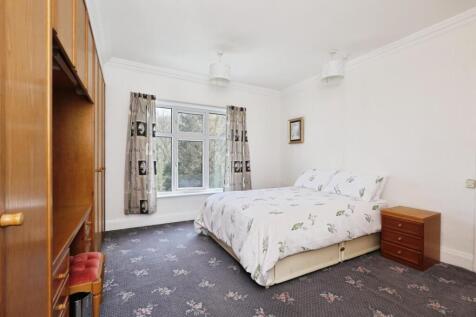 BEDROOM NO.1