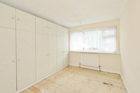 BEDROOM NO.1