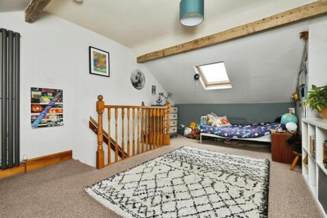 BEDROOM NO.3