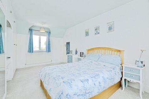 BEDROOM NO.1