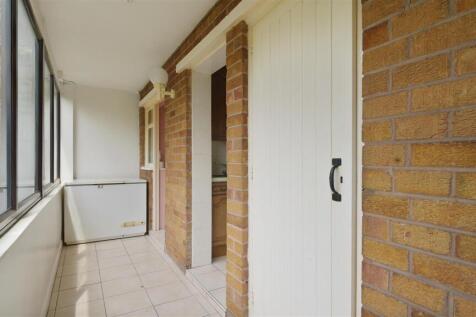 REAR LOBBY