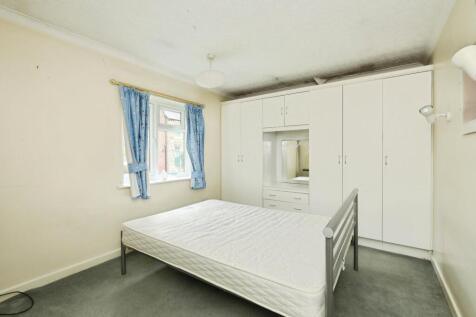 BEDROOM NO.1