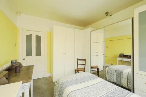 BEDROOM NO.2