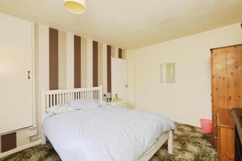 BEDROOM NO.1