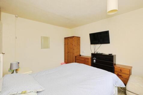 BEDROOM NO.1