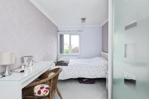 BEDROOM NO.2