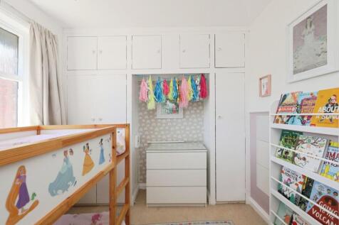BEDROOM NO.2