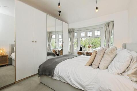 BEDROOM NO.1