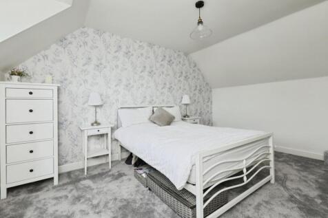 BEDROOM NO.4