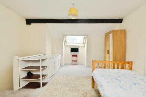 BEDROOM NO.3
