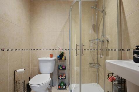 BEDROOM NO.4 ENSUITE