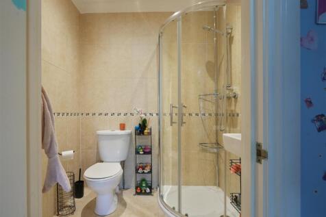 BEDROOM NO.4 ENSUITE