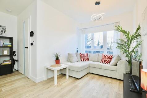 8g9a9LIVING AREA469.jpg