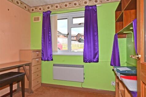 Bedroom 1 / Study