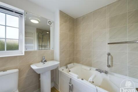First Floor Bathroom