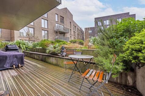 1 BOWLINE COURT-LOW RES-8.jpg