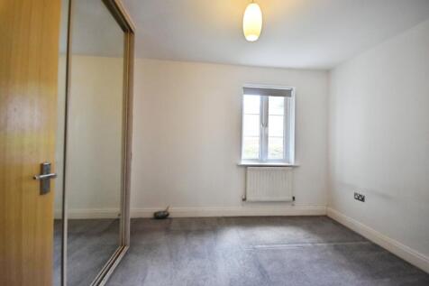 pbox-bedroom-344120.JPG