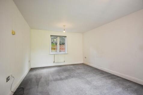 pbox-bedroom-344120.JPG