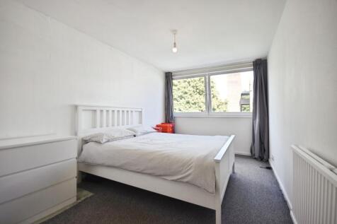 pbox-bedroom-334133.JPG