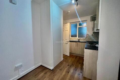 WhatsApp Image 2025-11-07 at 10.43.36 AM (6).jpeg