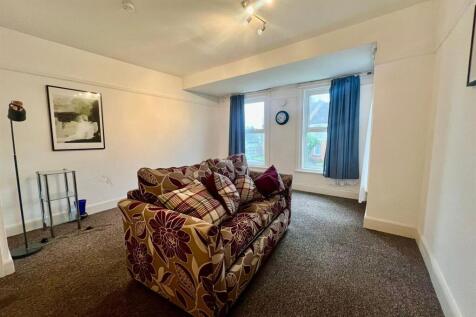 WhatsApp Image 2025-11-22 at 3.03.07 PM.jpeg