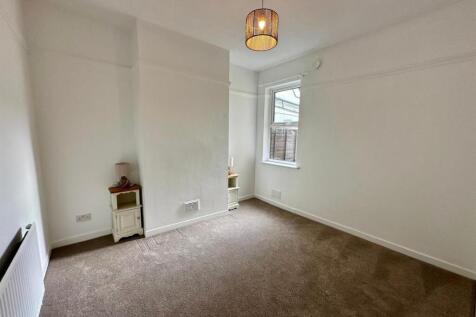 PHOTO-2025-10-02-16-09-01 3.jpg