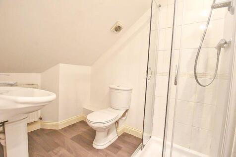 ENSUITE SHOWER ROOM