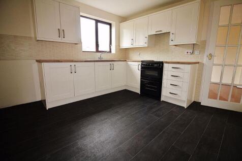 Fitted kitchen