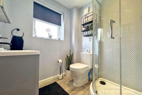 Family Shower Room
