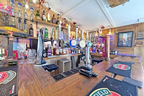 Bar/Games Room