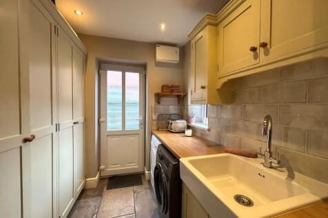 processed-4E0B285...