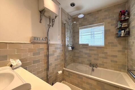 processed-E0D84CE...