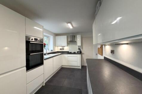 processed-F0AEA5C...