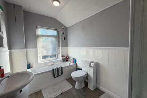 processed-1F35E57...