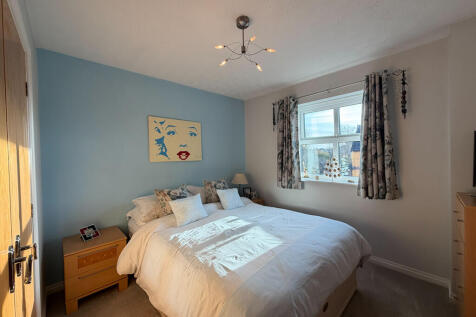 processed-F2F557E...