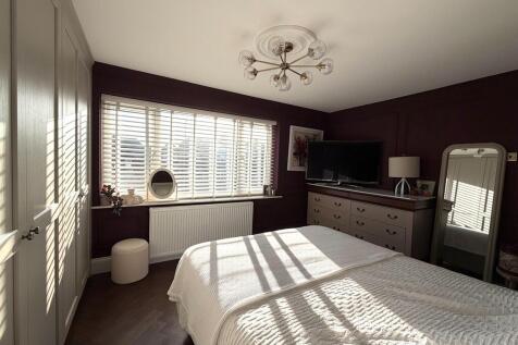 processed-7EE4A57...