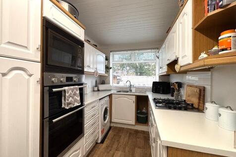 processed-C063A5E...