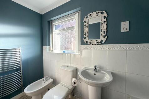 processed-770C344...