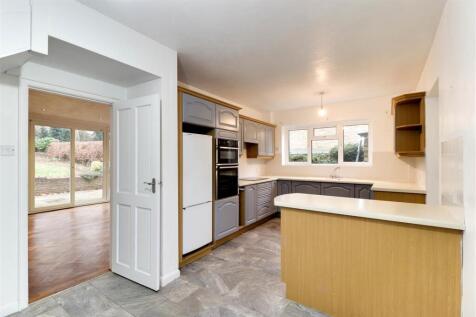 19. Kitchen 1.4.jpg