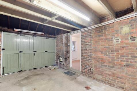 31. Garage 1.1.jpg
