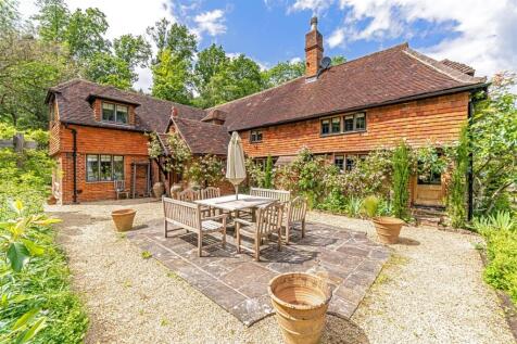 Roundless Cottage, High Button, GU8 6NR-93.jpg