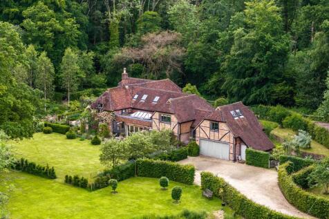 Roundless Cottage, High Button, GU8 6NR-19.jpg