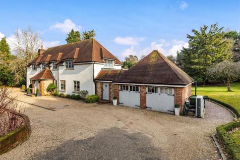 Yew Thatch, Woodhouse Lane, Holmbury St Mary, Dork