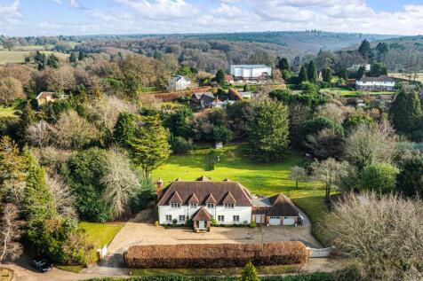 Yew Thatch, Woodhouse Lane, Holmbury St Mary, Dork